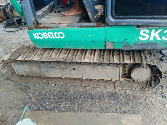 ขายด่วน แบ็คโคร KOBELCO SK30 ตู้เก๋ง สภาพพร้อมลุยงาย เครื่องปั้มดีเยี่ยม รถสมบูรณ์ สลักแน่นๆ สนใจสอบถามไว้ใช้งาน 093 0764943  คุณ ตั้ม