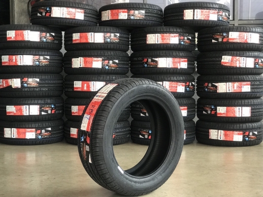 GT RADIAL UHP AS 215/55R17 ยางใหม่ปี19 ลดราคาพิเศษ