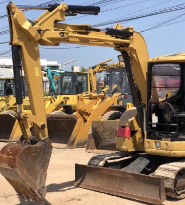 ขายรถขุด CAT 305SR คอนโทรลสั้น ปั๊มนิ้ว นำเข้าเองจากญี่ปุ่น สภาพสวยพร้อมใช้ มีVDOการทำงานครับ