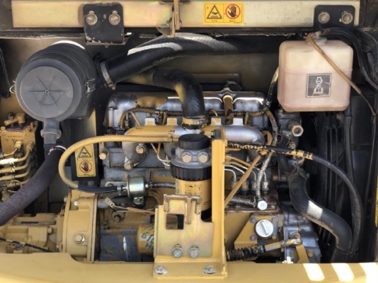 ขายรถขุด CAT 305SR คอนโทรลสั้น ปั๊มนิ้ว นำเข้าเองจากญี่ปุ่น สภาพสวยพร้อมใช้ มีVDOการทำงานครับ