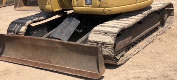 ขายรถขุด CAT 305SR คอนโทรลสั้น ปั๊มนิ้ว นำเข้าเองจากญี่ปุ่น สภาพสวยพร้อมใช้ มีVDOการทำงานครับ