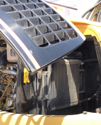 ขายรถขุด CAT 305SR คอนโทรลสั้น ปั๊มนิ้ว นำเข้าเองจากญี่ปุ่น สภาพสวยพร้อมใช้ มีVDOการทำงานครับ