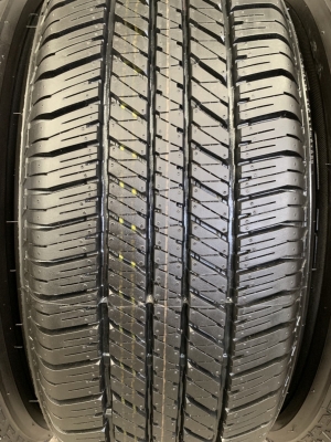 ยางป้ายแดง 265-65-17 Bridgestone ปลายปี 18 ตุ่มเป้ง มีเส้นสี
