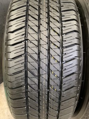 ยางป้ายแดง 265-65-17 Bridgestone ปลายปี 18 ตุ่มเป้ง มีเส้นสี ยางป้ายแดง 265-65-17 Bridgestone ปลายปี 18 ตุ่มเป้ง มีเส้นสี