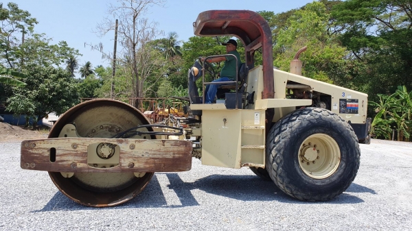 ขายรถบด สั่น 2 เปลือก2เพลาINGERSOLLRAND