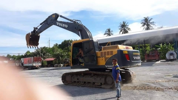 ขายรถแบคโฮ VOLVO DEPAM 210