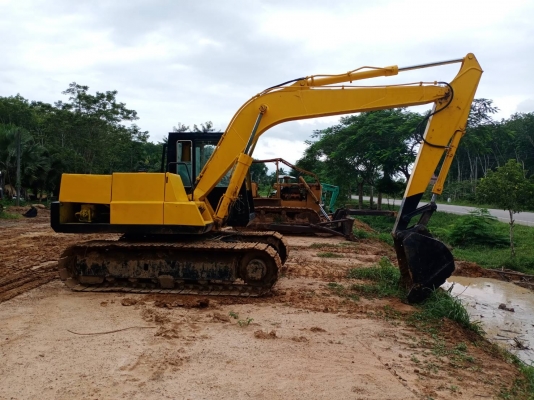 มี VDO ให้ชม.KOMATSU PC120-3 ราคา 320000