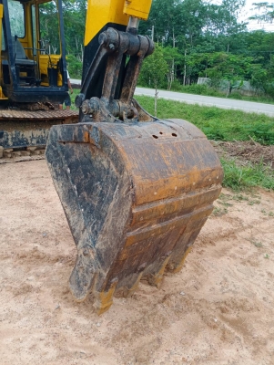 มี VDO ให้ชม.KOMATSU PC120-3 ราคา 320000
