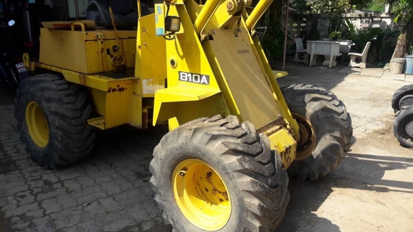 SALE FROM JAPAN *รถตักล้อยางTCM-810A-2:รุ่นใหม่*(เทียบเท่า WA30 -WA40:รุ่น5) /รุ่นเอวอ่อน(เลี้ยวเอว)สินค้าเก่านอก