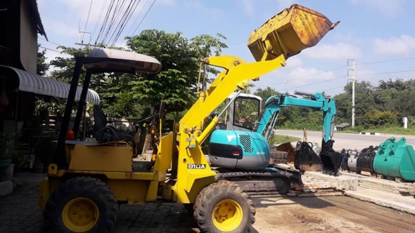 SALE FROM JAPAN *รถตักล้อยางTCM-810A-2:รุ่นใหม่*(เทียบเท่า WA30 -WA40:รุ่น5) /รุ่นเอวอ่อน(เลี้ยวเอว)สินค้าเก่านอก