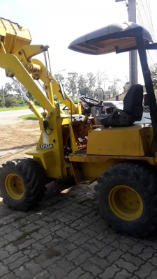 SALE FROM JAPAN *รถตักล้อยางTCM-810A-2:รุ่นใหม่*(เทียบเท่า WA30 -WA40:รุ่น5) /รุ่นเอวอ่อน(เลี้ยวเอว)สินค้าเก่านอก