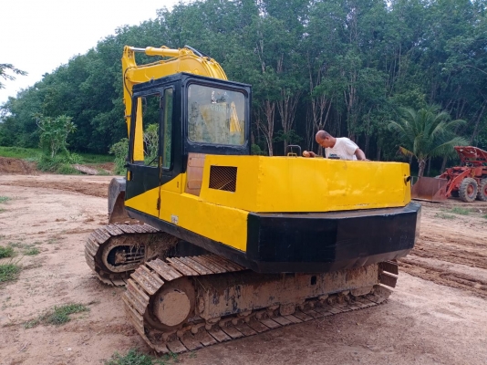 มี VDO ให้ชม.KOMATSU PC120-3 ราคา 320000