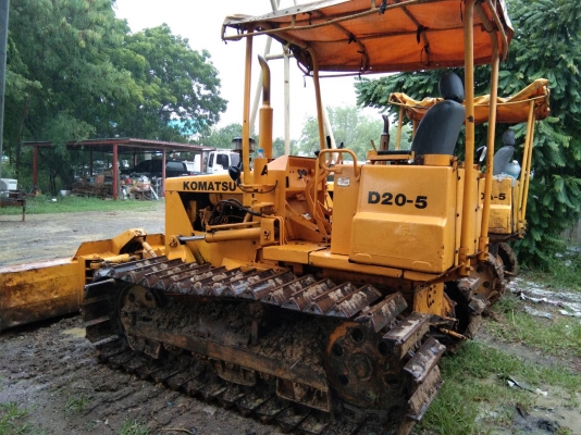 ขายแทรคเตอร์ KOMATSU D20P-5 ตีนเป็ด ใบมีดสไลด์