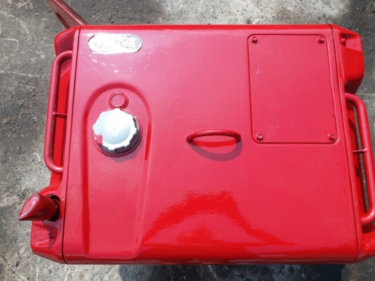 เครื่องปั่นไฟ ยี่ห้อ อากทิโอะ เครื่อง 5.5 แรง ดีเซล ไฟ 100V ราคา 18,000 บาท