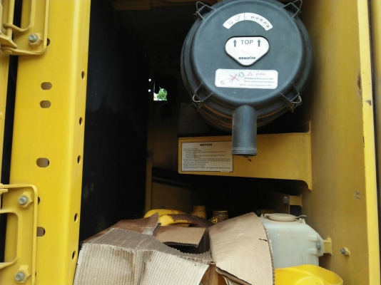 ขายKOMATSU PC200-8 ปี59 เอกสารเล่มทะเบียนราคา 1,450,000
