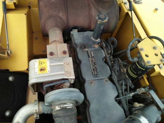 ขายKOMATSU PC200-8 ปี59 เอกสารเล่มทะเบียนราคา 1,450,000