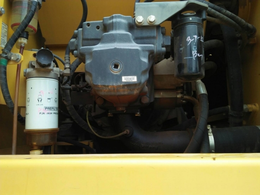 ขายKOMATSU PC200-8 ปี59 เอกสารเล่มทะเบียนราคา 1,450,000