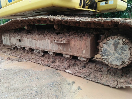 ขายKOMATSU PC200-8 ปี59 เอกสารเล่มทะเบียนราคา 1,450,000