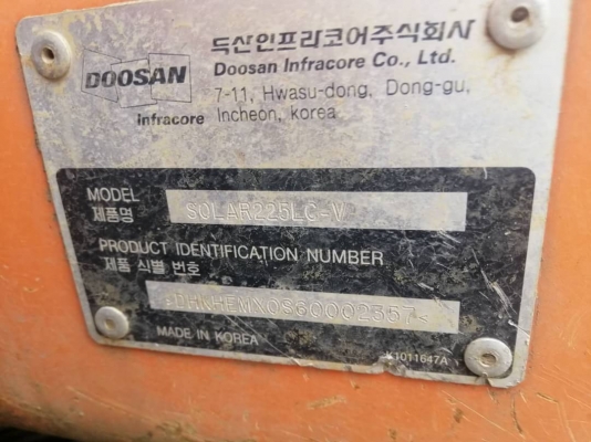 ขาย 650,000 DOOSAN SOLAR225LC-V ไฟฟ้าครบ  เครื่องดี ปั้มแรง เอวแน่น ช่วงล่างเต็ม รถสวยสภาพพร้อมใช้งาน เอกสารเล่มทะเบียน รถอยู่ อยุธยา 090-772-3710 090-772-3708