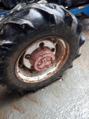 ขาย6640 คาราโร่ พร้อมดันหน้า หางพรวน เล่มทะเบียน