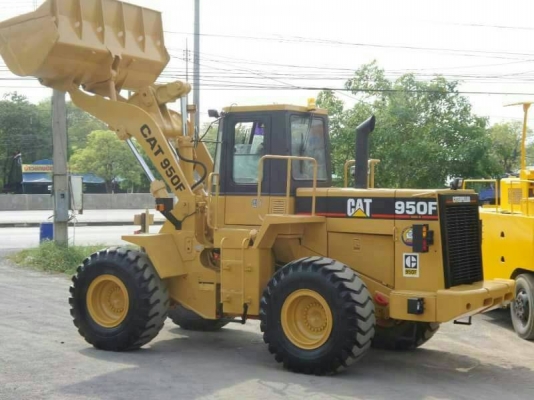 ขายรถตักล้อยางCAT950F สภาพสวยราคา 1,300,000