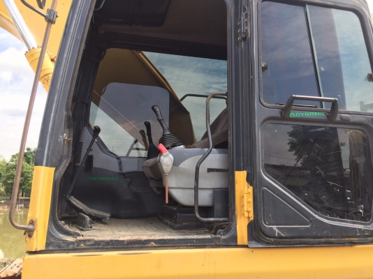 ขาย 1,090,000 KOMATSU pc 200-7 เล่มทะเบียนภาษีไม่ขาด ไฟฟ้าครบ เครื่องดี ปั้มแรง เอวแน่น ช่วงล่างเต็ม แอร์เย็น รถสวยพร้อมใช้เอกสารพร้อมโอน  รถอยู่ กทม. 090-772-3710 090-772-3708