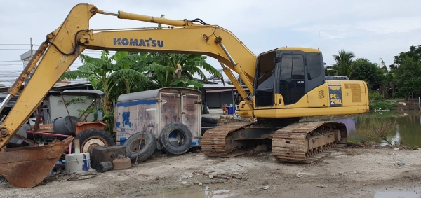 ขาย 1,090,000 KOMATSU pc 200-7 เล่มทะเบียนภาษีไม่ขาด ไฟฟ้าครบ เครื่องดี ปั้มแรง เอวแน่น ช่วงล่างเต็ม แอร์เย็น รถสวยพร้อมใช้เอกสารพร้อมโอน  รถอยู่ กทม. 090-772-3710 090-772-3708