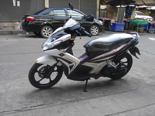 ขาย Nouvo Sx 125 หัวฉีด ตัวท๊อป ล้อแม็ก สวยหรู เครื่องเดิมดีเยี่ยม ราคา 24000 บาท ขาย Nouvo Sx 125 หัวฉีด ตัวท๊อป ล้อแม็ก สวยหรู เครื่องเดิมดีเยี่ยม ราคา 24000 บาท