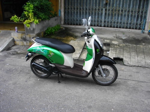 ขาย Honda Scoopy i หัวฉีด สวยเฉียบ เครื่องเดิมยอดเยี่ยม ราคา 18500 บาท ขาย Honda Scoopy i หัวฉีด สวยเฉียบ เครื่องเดิมยอดเยี่ยม ราคา 18500 บาท