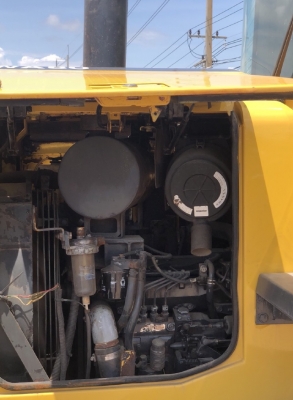 ขายรถตักล้อยาง KOMATSU WA80-3 นำเข้าเองจากญี่ปุ่น สภาพสวยพร้อม มีVDOการทำงานครับ