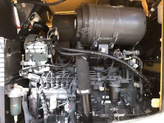 ขายรถตักล้อยาง KOMATSU WA200-5 (6,xxx ชั่วโมง) นำเข้าเองจากญี่ปุ่น สภาพสวยพร้อมใช้ มีVDOการทำงานครับ