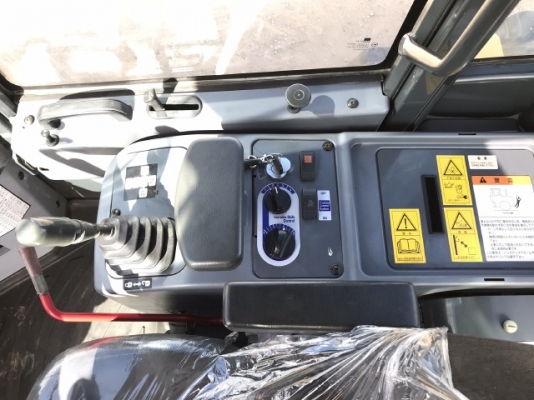 ขายรถตักล้อยาง KOMATSU WA200-5 (6,xxx ชั่วโมง) นำเข้าเองจากญี่ปุ่น สภาพสวยพร้อมใช้ มีVDOการทำงานครับ