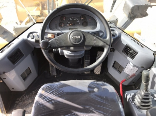 ขายรถตักล้อยาง KOMATSU WA200-5 (6,xxx ชั่วโมง) นำเข้าเองจากญี่ปุ่น สภาพสวยพร้อมใช้ มีVDOการทำงานครับ