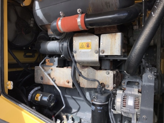 ขายรถตักล้อยาง KOMATSU WA200-5 (6,xxx ชั่วโมง) นำเข้าเองจากญี่ปุ่น สภาพสวยพร้อมใช้ มีVDOการทำงานครับ