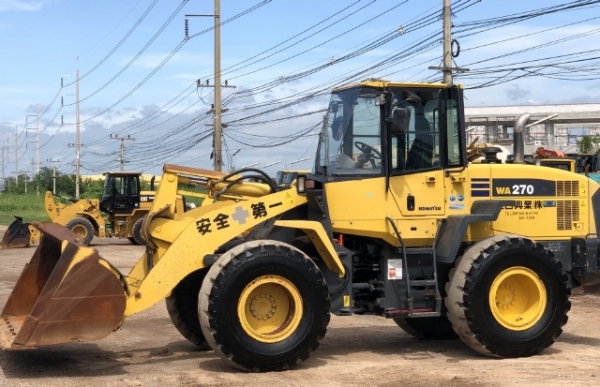 ขายรถตักล้อยาง KOMATSU WA270-6 ปี 2012 นำเข้าเองจากญี่ปุ่น สภาพสวยพร้อมใช้งาน มีVDOการทำงานครับ