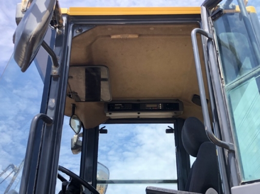 ขายรถตักล้อยาง KOMATSU WA270-6 ปี 2012 นำเข้าเองจากญี่ปุ่น สภาพสวยพร้อมใช้งาน มีVDOการทำงานครับ