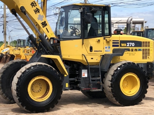 ขายรถตักล้อยาง KOMATSU WA270-6 ปี 2012 นำเข้าเองจากญี่ปุ่น สภาพสวยพร้อมใช้งาน มีVDOการทำงานครับ