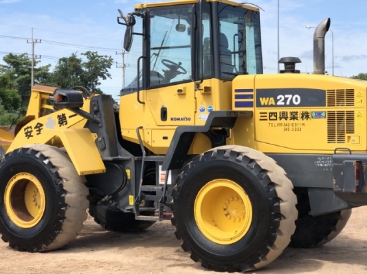 ขายรถตักล้อยาง KOMATSU WA270-6 ปี 2012 นำเข้าเองจากญี่ปุ่น สภาพสวยพร้อมใช้งาน มีVDOการทำงานครับ