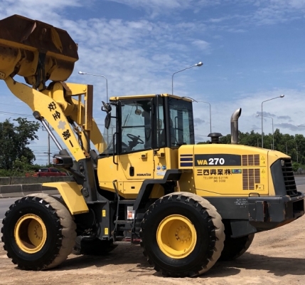 ขายรถตักล้อยาง KOMATSU WA270-6 ปี 2012 นำเข้าเองจากญี่ปุ่น สภาพสวยพร้อมใช้งาน มีVDOการทำงานครับ
