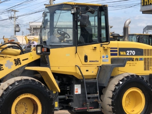 ขายรถตักล้อยาง KOMATSU WA270-6 ปี 2012 นำเข้าเองจากญี่ปุ่น สภาพสวยพร้อมใช้งาน มีVDOการทำงานครับ
