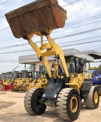 ขายรถตักล้อยาง KOMATSU WA320-6 รถนอกนำเข้าเองจากญี่ปุ่น สภาพสวยพร้อมใช้ มีVDOการทำงานครับ