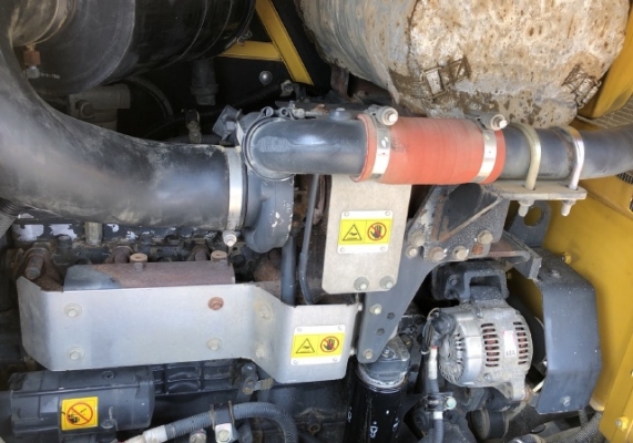 ขายรถตักล้อยาง KOMATSU WA320-6 รถนอกนำเข้าเองจากญี่ปุ่น สภาพสวยพร้อมใช้ มีVDOการทำงานครับ