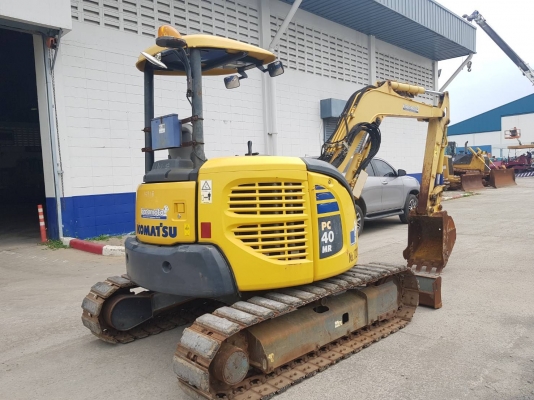 4ตัน KOMATSU PC40MR-3 ปี2008 จากญี่ปุ่น 4ตัน KOMATSU PC40MR-3 ปี2008 จากญี่ปุ่น