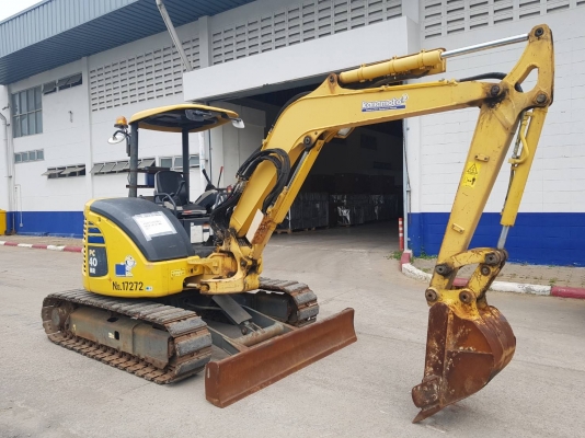 4ตัน KOMATSU PC40MR-3 ปี2008 จากญี่ปุ่น 4ตัน KOMATSU PC40MR-3 ปี2008 จากญี่ปุ่น