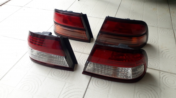 เศษไฟท้าย NISSAN CIFIRO A32 ข้างซ้าย แท้ เศษไฟท้าย NISSAN CIFIRO A32 ข้างซ้าย แท้
