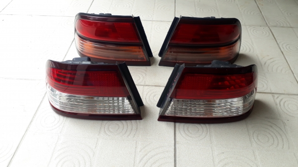 เศษไฟท้าย NISSAN CIFIRO A32 ข้างซ้าย แท้ เศษไฟท้าย NISSAN CIFIRO A32 ข้างซ้าย แท้