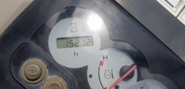 รถขุดโคมัสสุPC40MR2