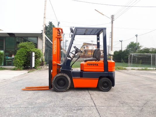 ขายรถโฟล์คลิฟท์ยี่ห้อ TOYOTA 5FG15