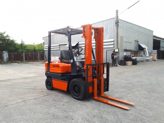 ขายรถโฟล์คลิฟท์ยี่ห้อ TOYOTA 5FG15