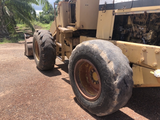 ขายรถตักล้อยางKOMATSU 510 เอกสารเล่มทะเบียนราคา 400,000 ขายรถตักล้อยางKOMATSU 510 เอกสารเล่มทะเบียนราคา 400,000